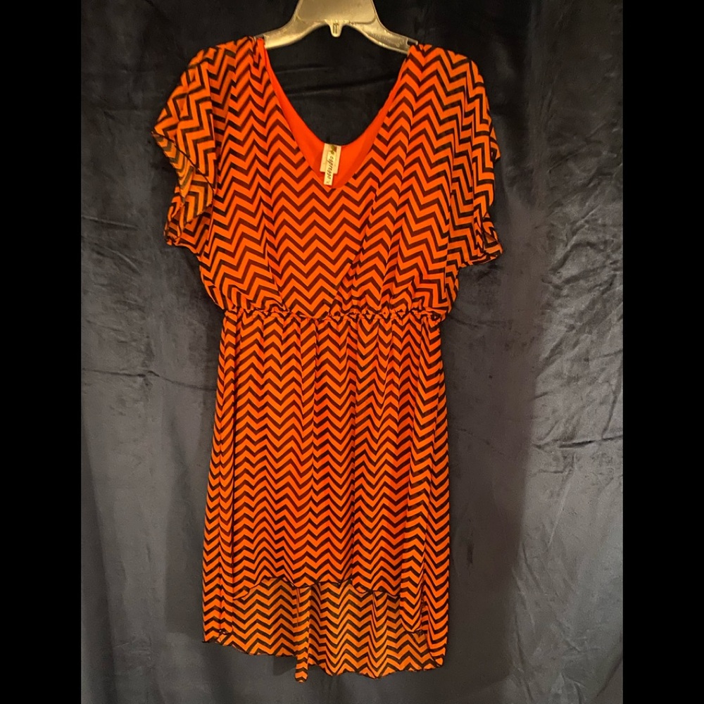 Expresso Black and Orange Chevon print